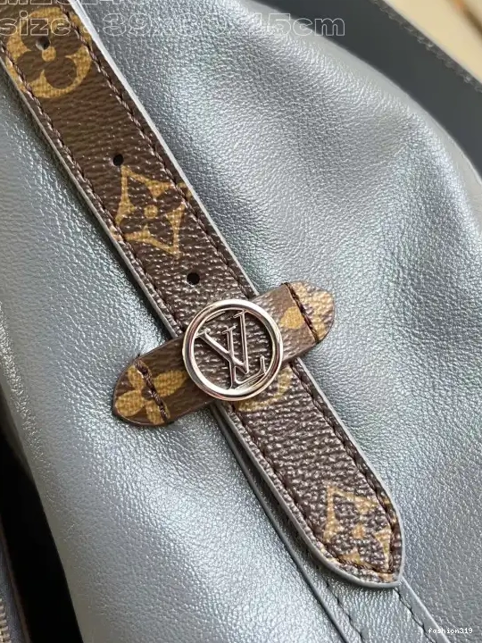 LOUIS VUITTON 39 x MM- x CarryAll 15cm 30 0402